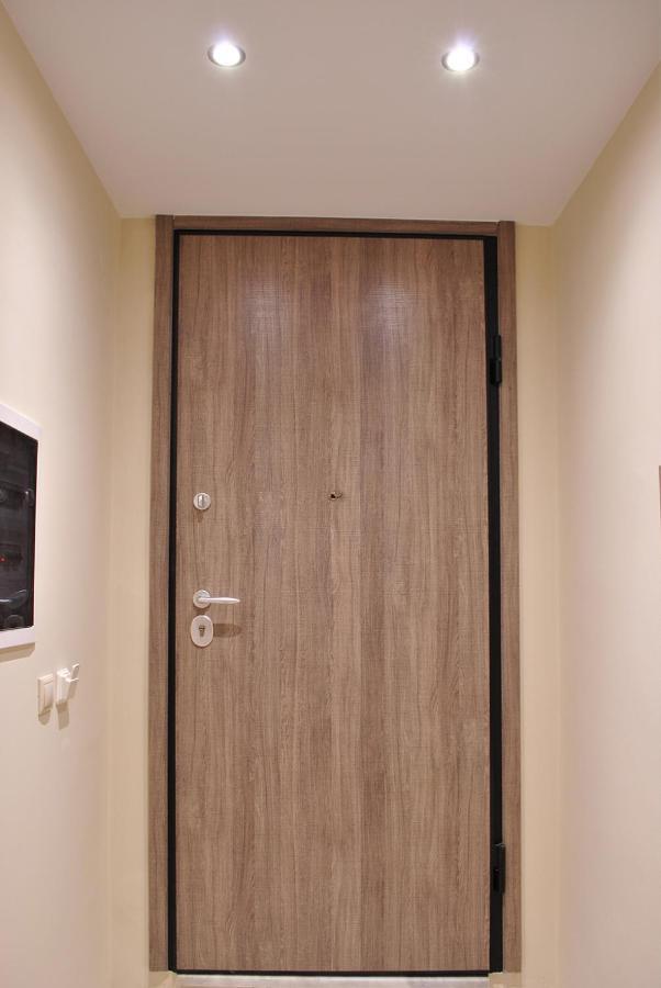 Studio 20 Patras Luaran gambar